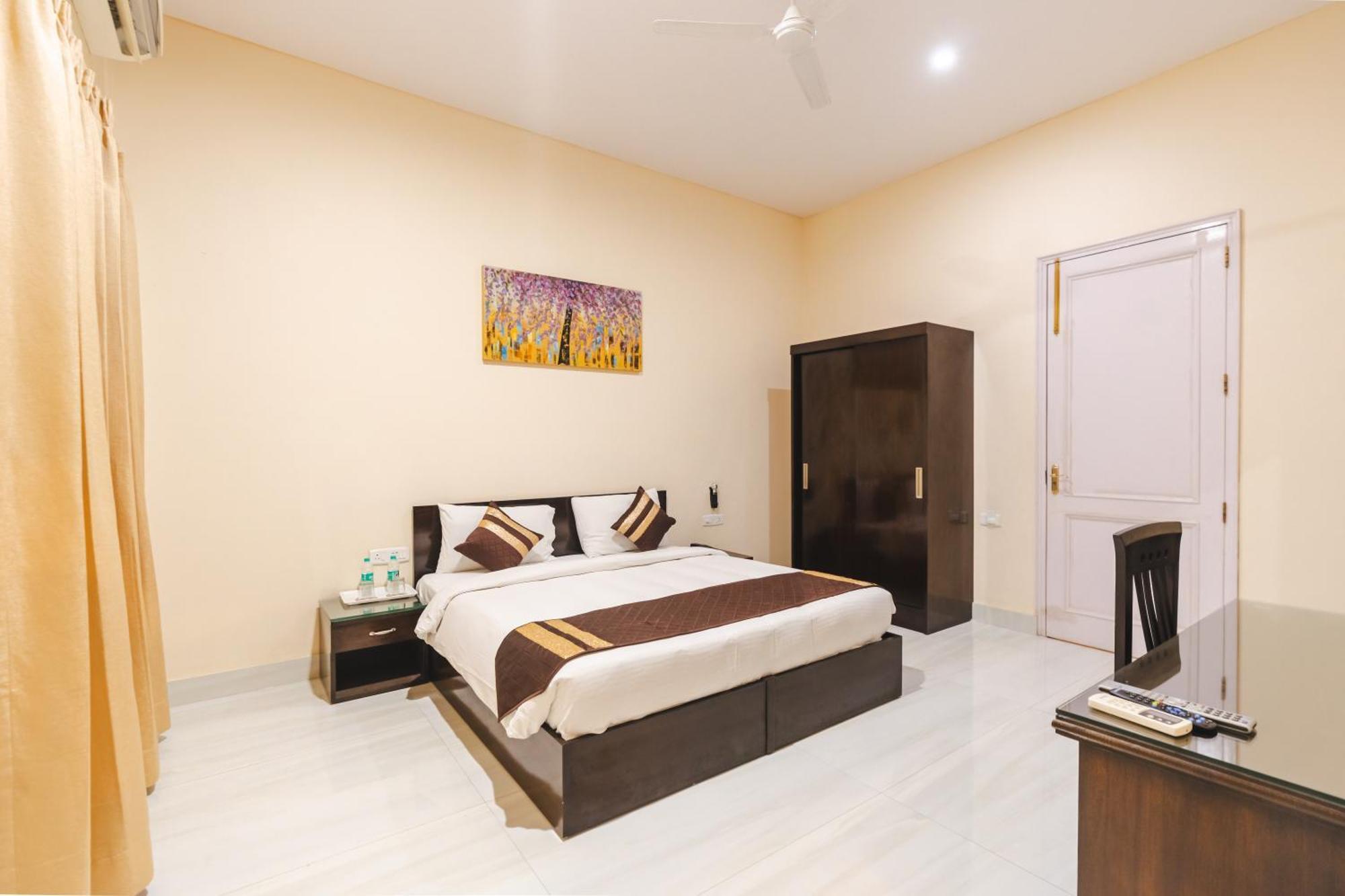 Saffron Leaf W567 Hotell Dehradun Exteriör bild